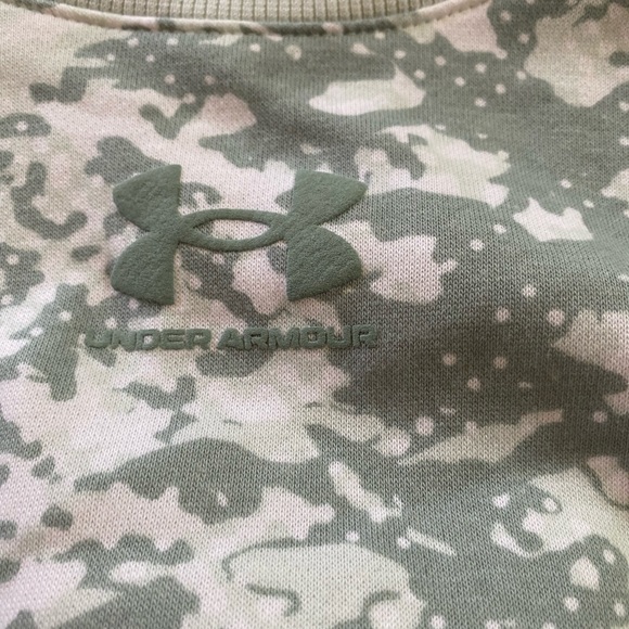 NWOT Under Armour UA Women’s Rival Fleece Camo sweatshirt - Picture 2 of 3